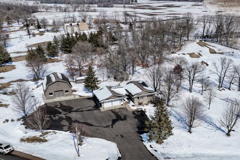 Homes For Sale - 7352 Ahles Road<br/> Stearns County, Saint Cloud, MN 56301