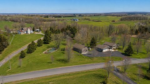 Homes For Sale - 7352 Ahles Road<br/> Saint Cloud, MN 56301