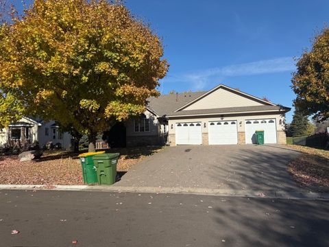 Apartment For Sale - 4426 Ladyslipper Avenue<br/> Brooklyn Park, MN 55443