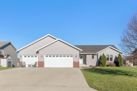 Homes For Sale - 2458 Timberwood Lane<br/> Steele County, Owatonna, MN 55060