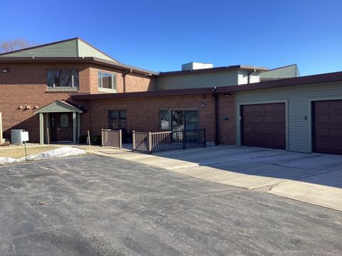 Condo For Sale - 808 Lake Chapeau Drive<br/> Albert Lea, MN 56007