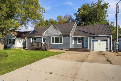 Homes For Sale - 11970 111th Street<br/> Leota, MN 56153
