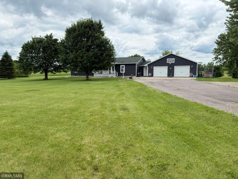 Homes For Sale - 57459 County Road 11<br/> Stewart, MN 55385