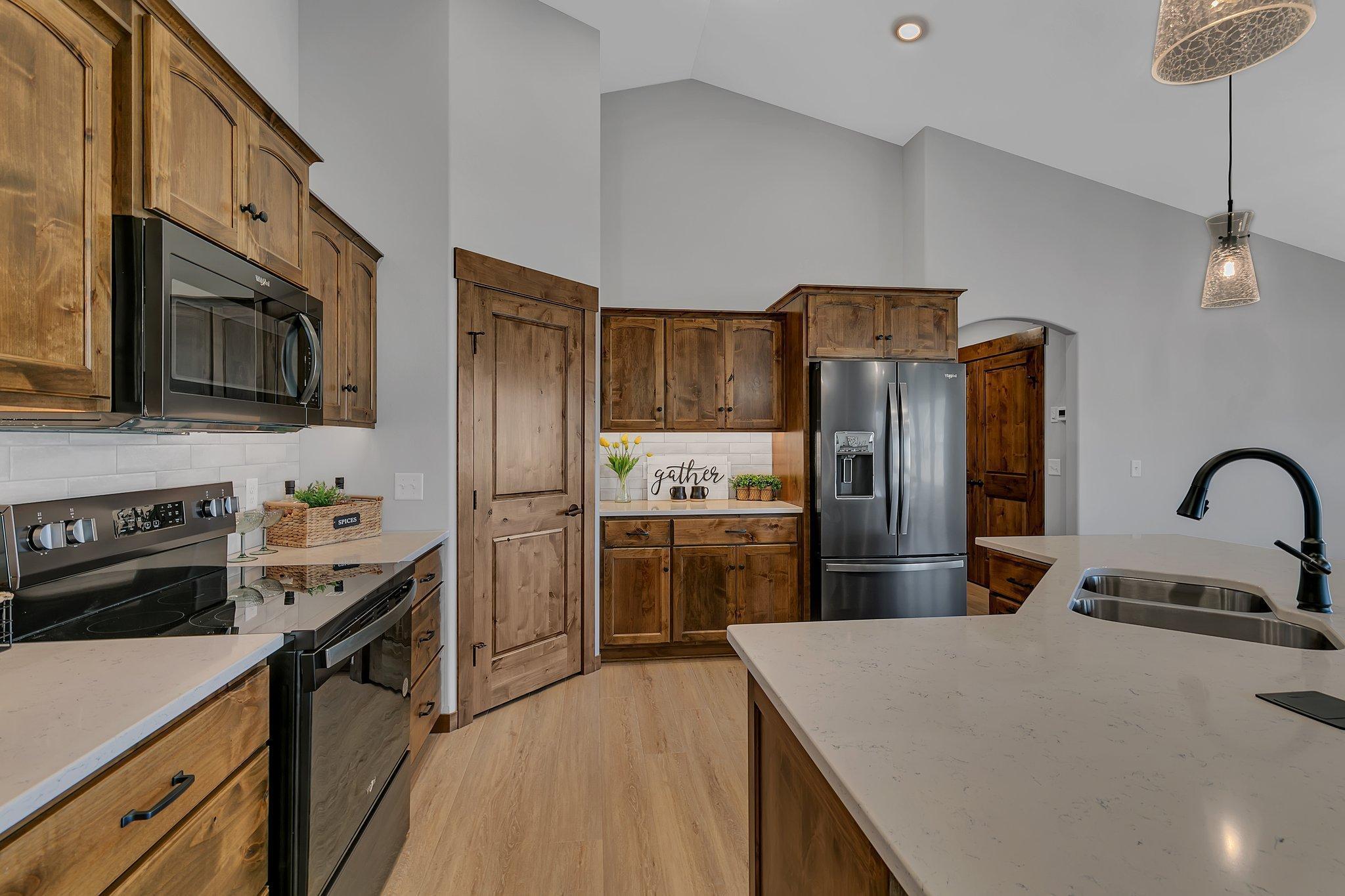 5851 Rivers Edge Drive, Saint Cloud, Minnesota image 6