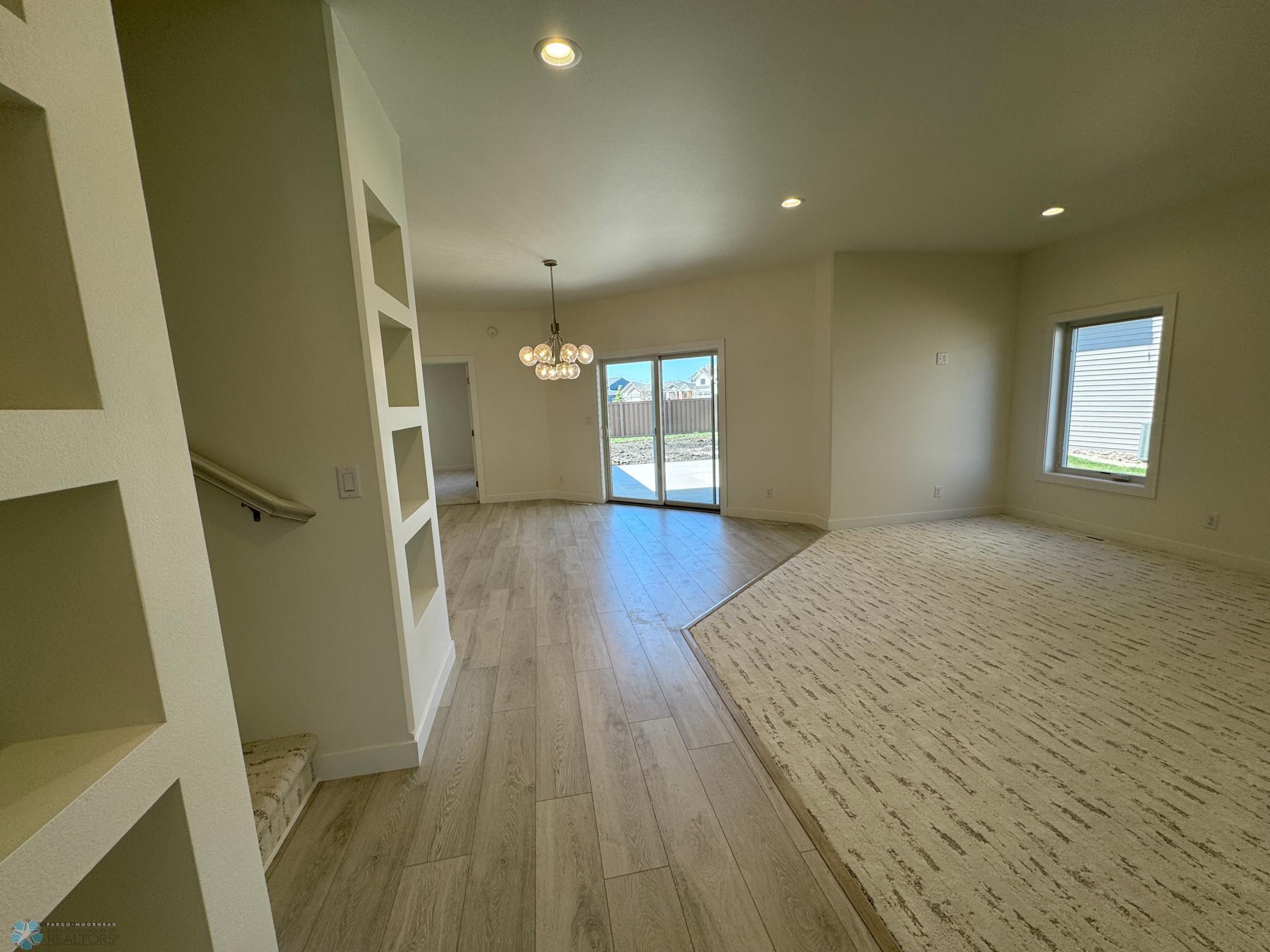 West Fargo, North Dakota 58078, United States, 3 Bedrooms Bedrooms, ,3 BathroomsBathrooms,Residential,Pending,121554