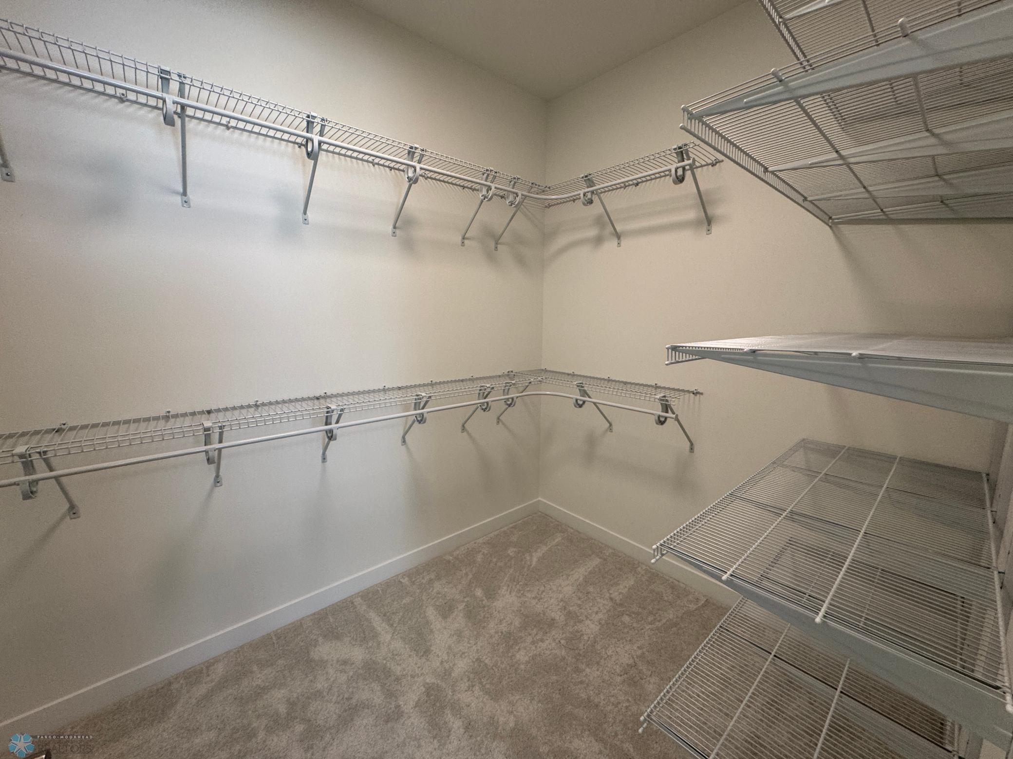 West Fargo, North Dakota 58078, United States, 3 Bedrooms Bedrooms, ,3 BathroomsBathrooms,Residential,Pending,121554