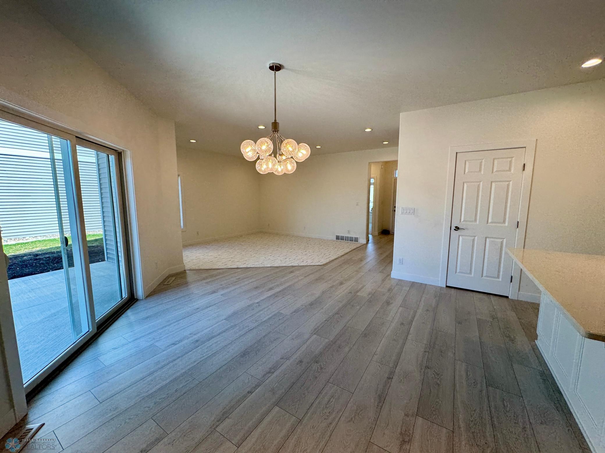 West Fargo, North Dakota 58078, United States, 3 Bedrooms Bedrooms, ,3 BathroomsBathrooms,Residential,Pending,121554