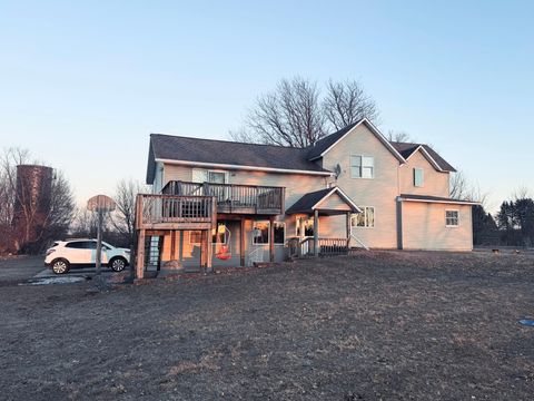 Homes For Sale - 22598 700th Avenue Ave<br/> Freeborn County, Albert Lea, MN 56007