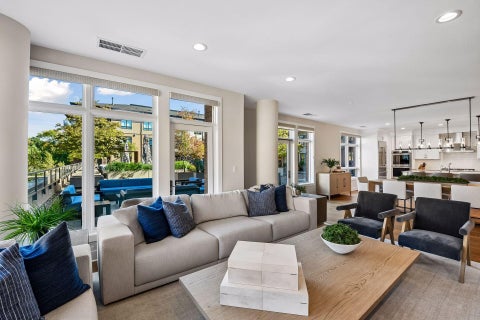 Condo For Sale - 875 Lake Street<br/> Wayzata, MN 55391