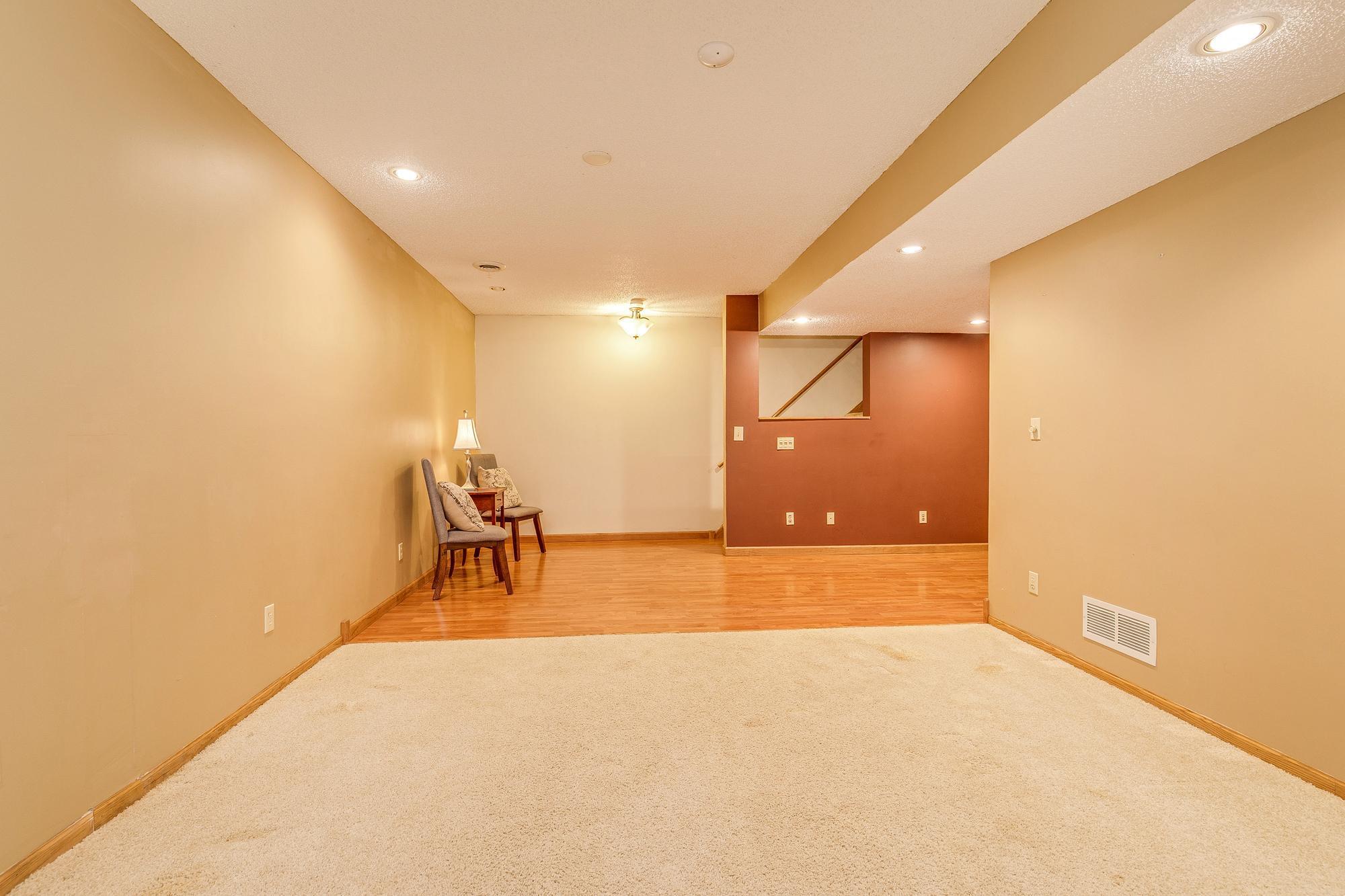 5555 E Fillmore Circle, Fridley, Minnesota image 27