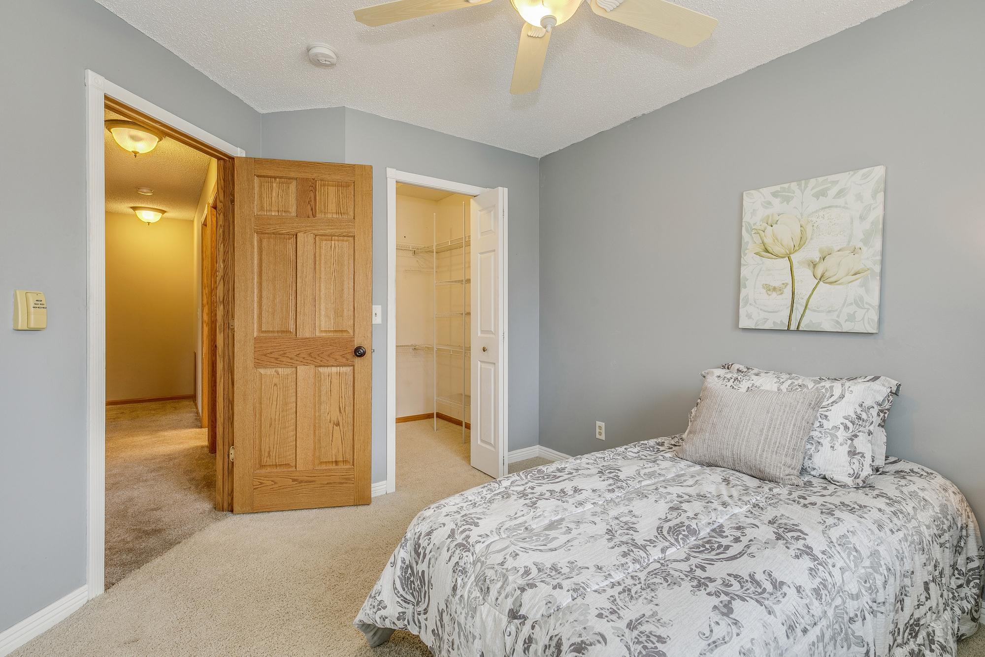 5555 E Fillmore Circle, Fridley, Minnesota image 22