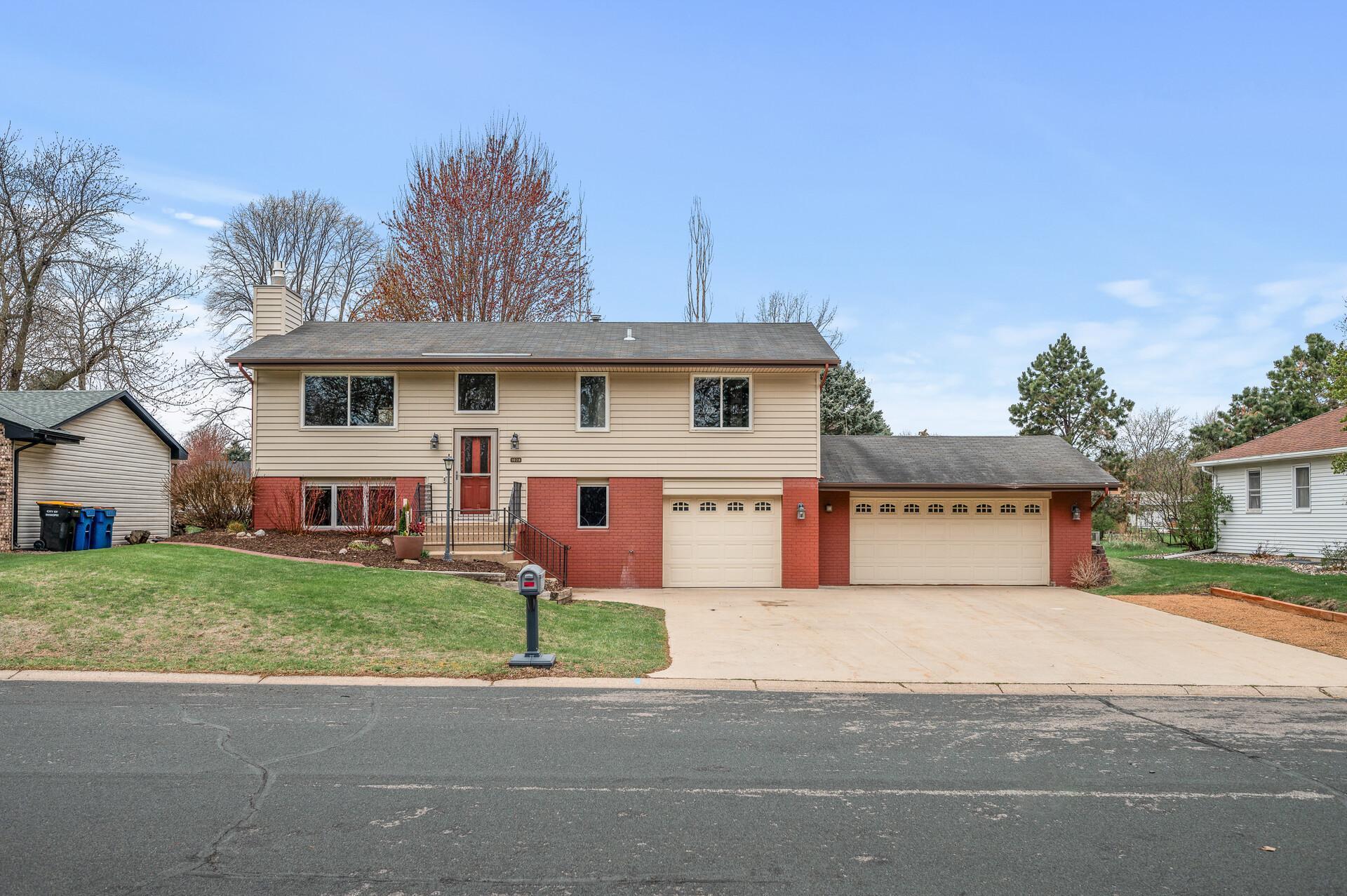 1028 Merritt Street, Shakopee, Minnesota image 2