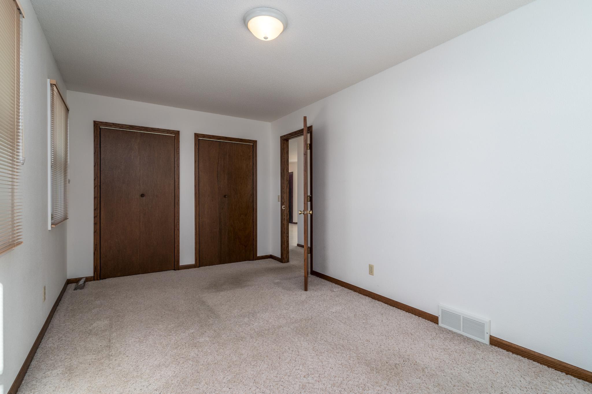 820 Lowell Street, Crookston, Minnesota image 11