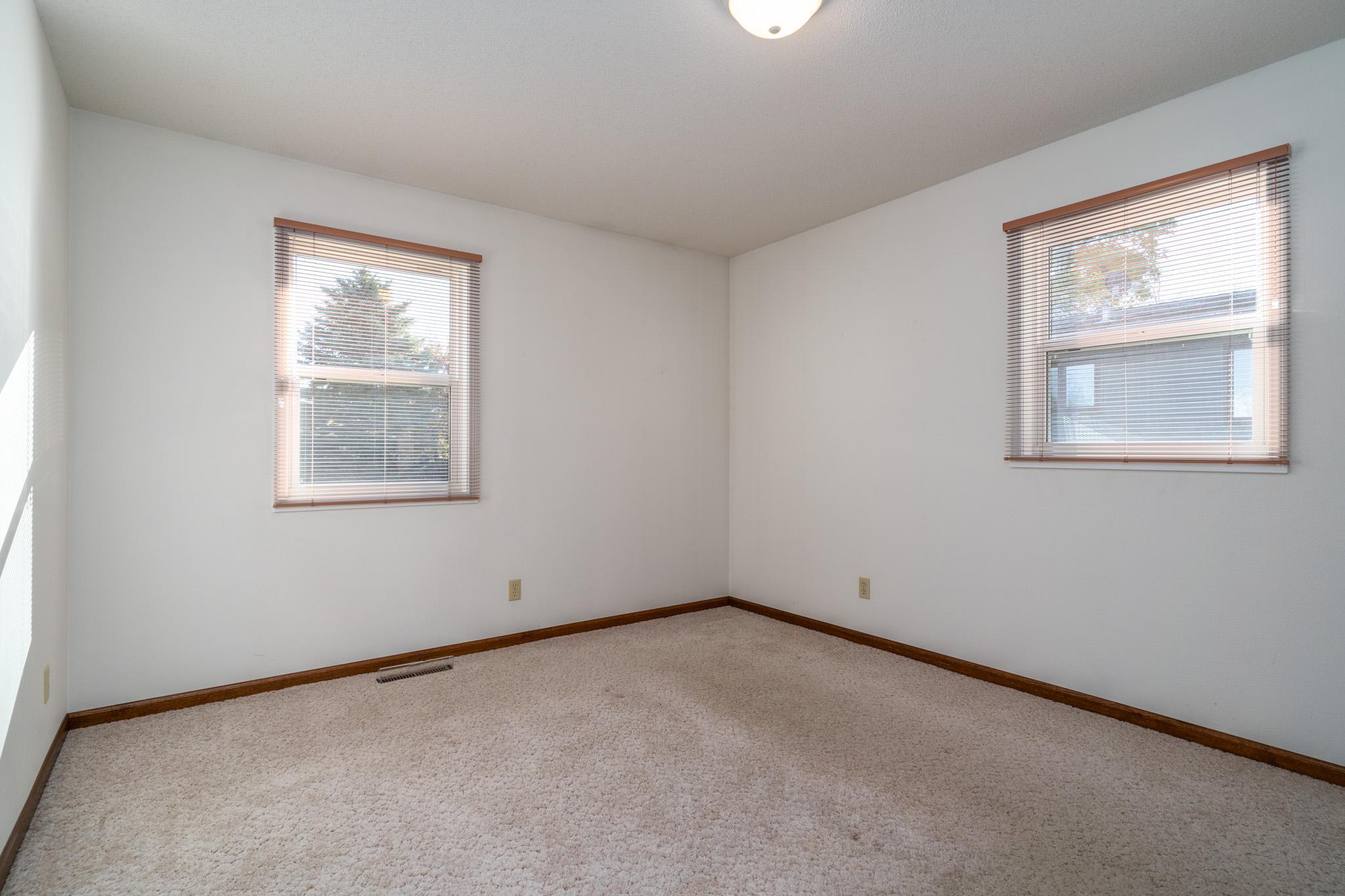 820 Lowell Street, Crookston, Minnesota image 12
