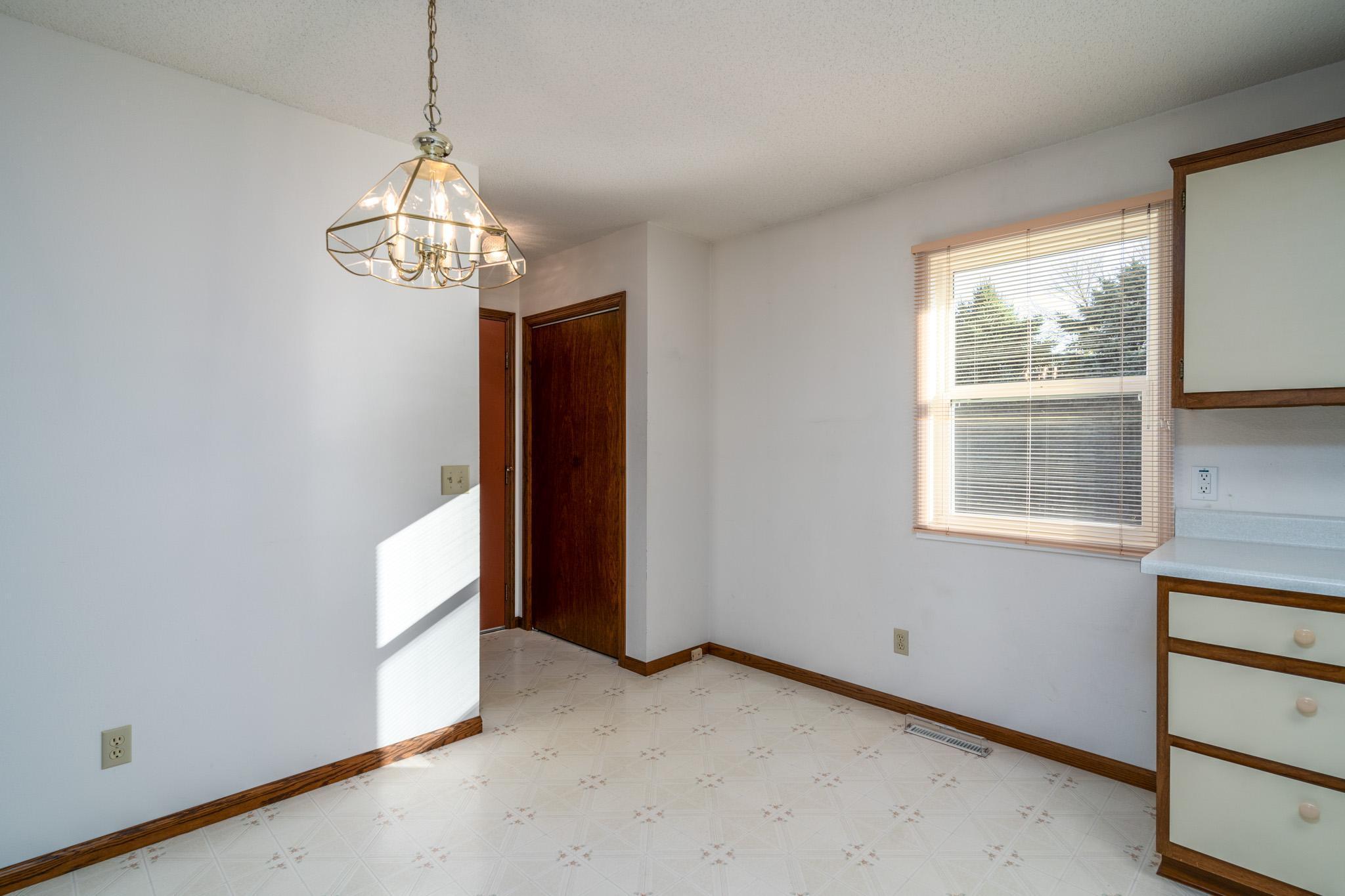 820 Lowell Street, Crookston, Minnesota image 8