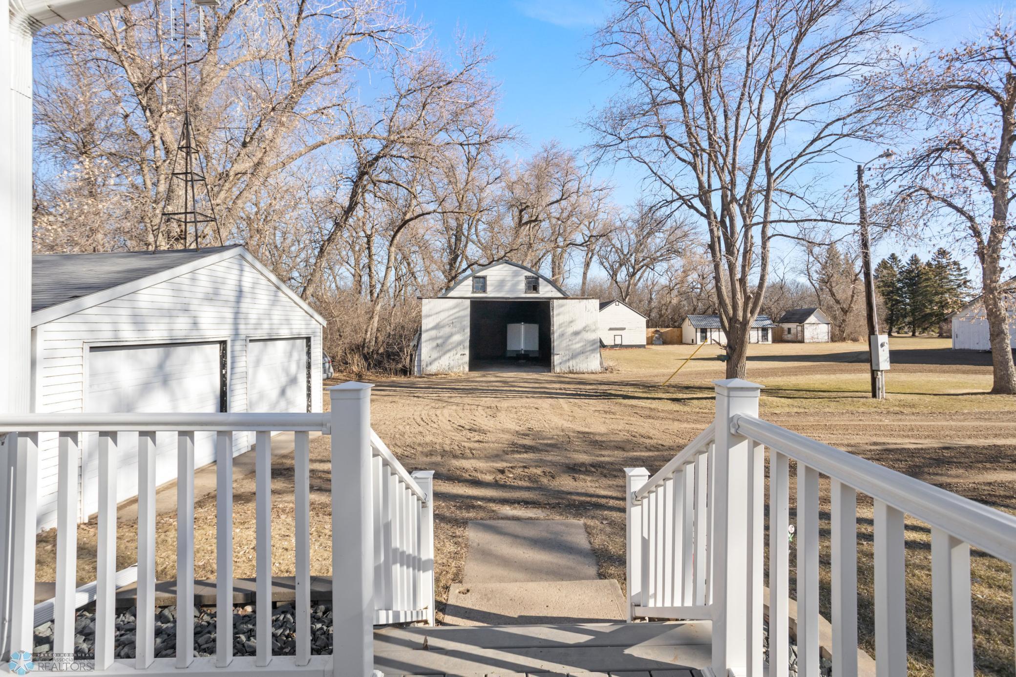 17765 89th Street, Wahpeton, North Dakota image 9