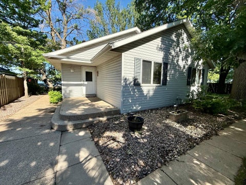 Homes For Sale - 5134 E Eagle Lake Road<br/> Kandiyohi County, Willmar, MN 56201