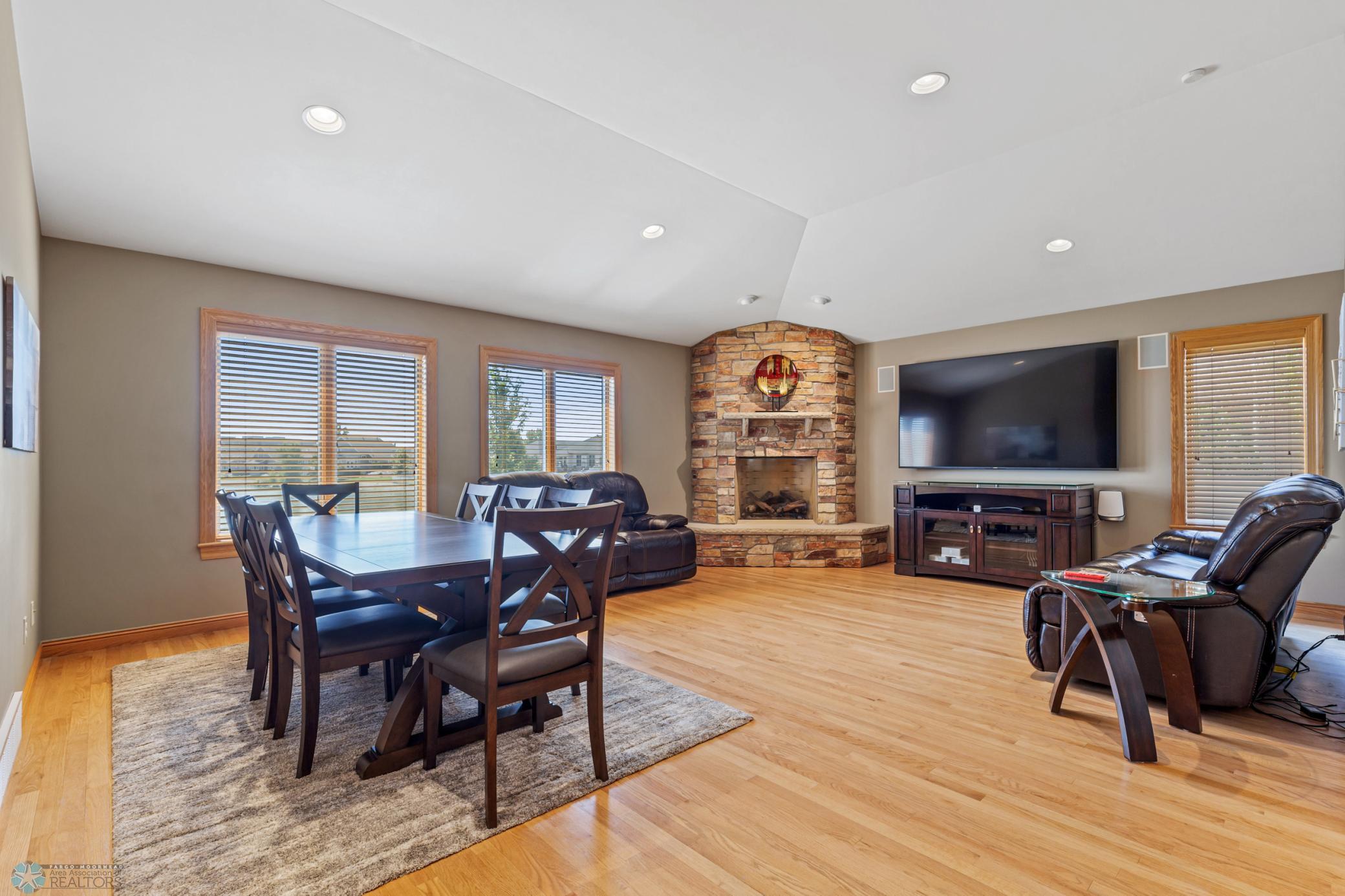 1827 7th Street, West Fargo, North Dakota image 15