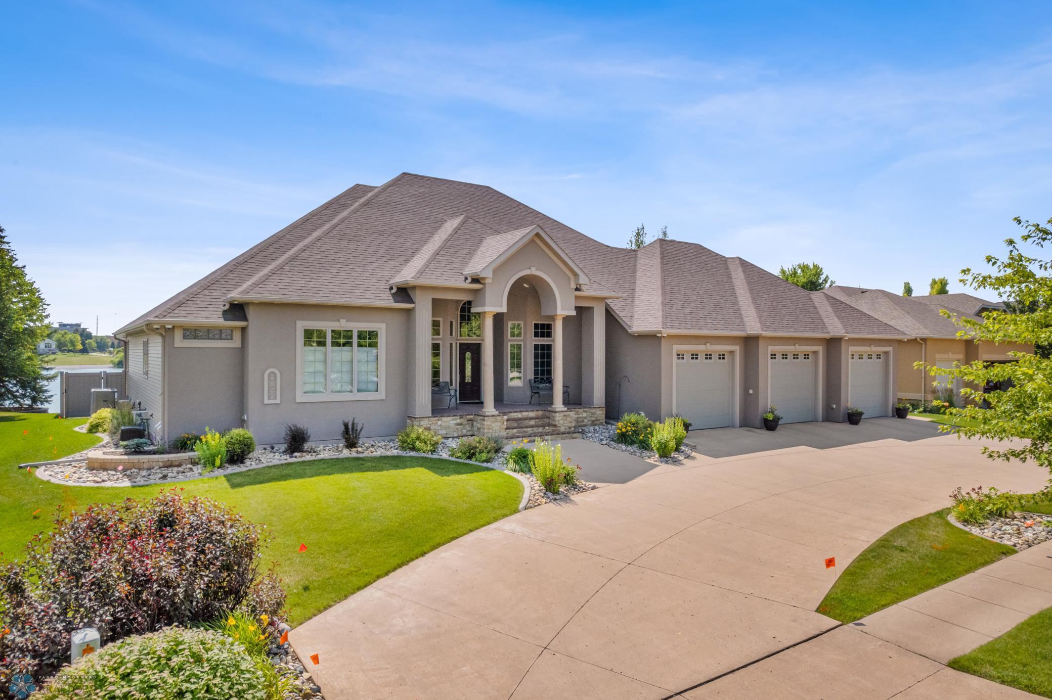 1827 7th Street, West Fargo, North Dakota image 1