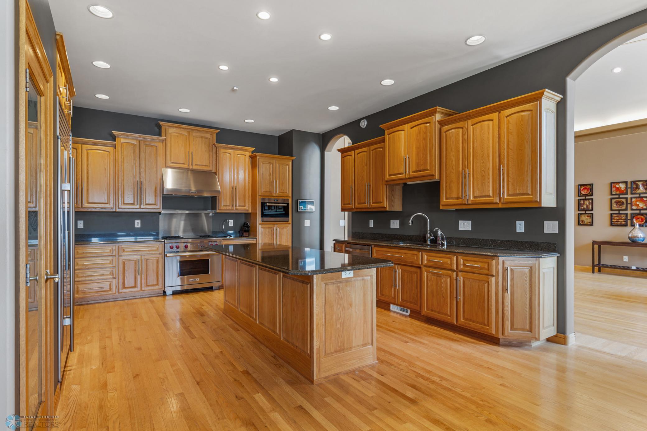 1827 7th Street, West Fargo, North Dakota image 12