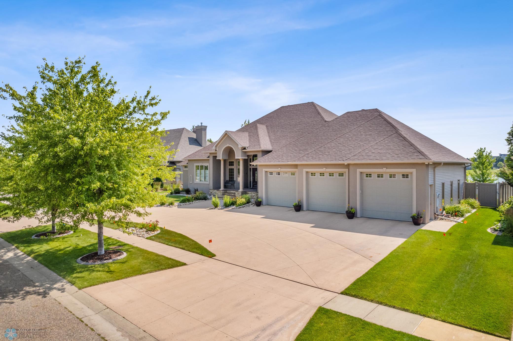 1827 7th Street, West Fargo, North Dakota image 2