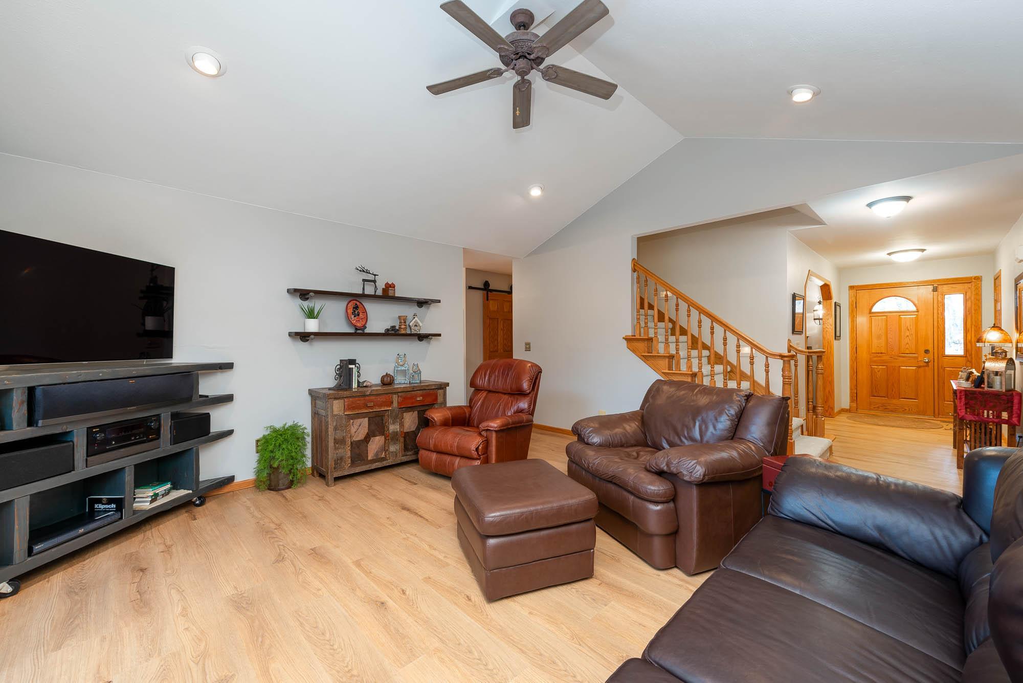 100 N Hill Drive, Mankato, Minnesota image 5