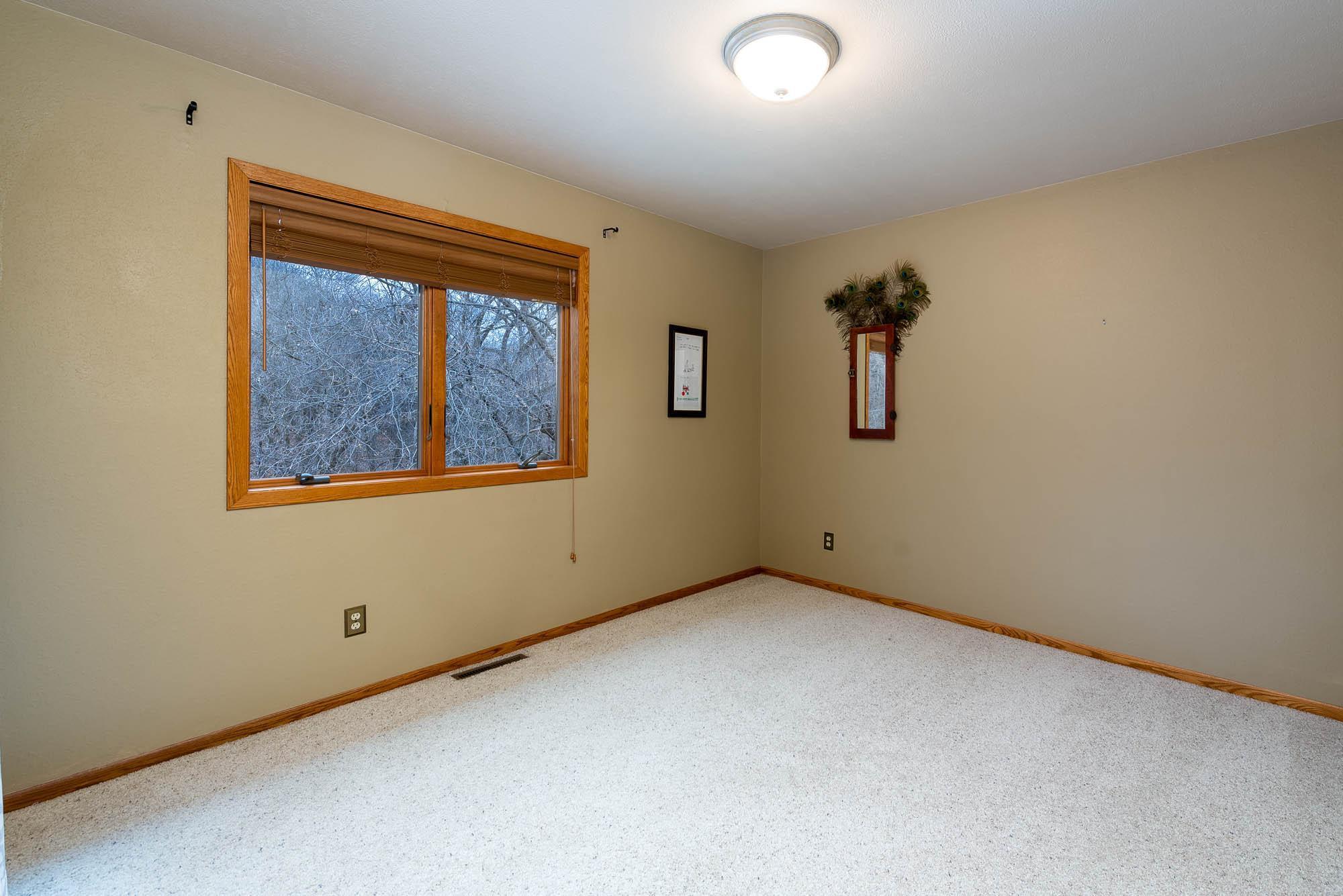 100 N Hill Drive, Mankato, Minnesota image 20