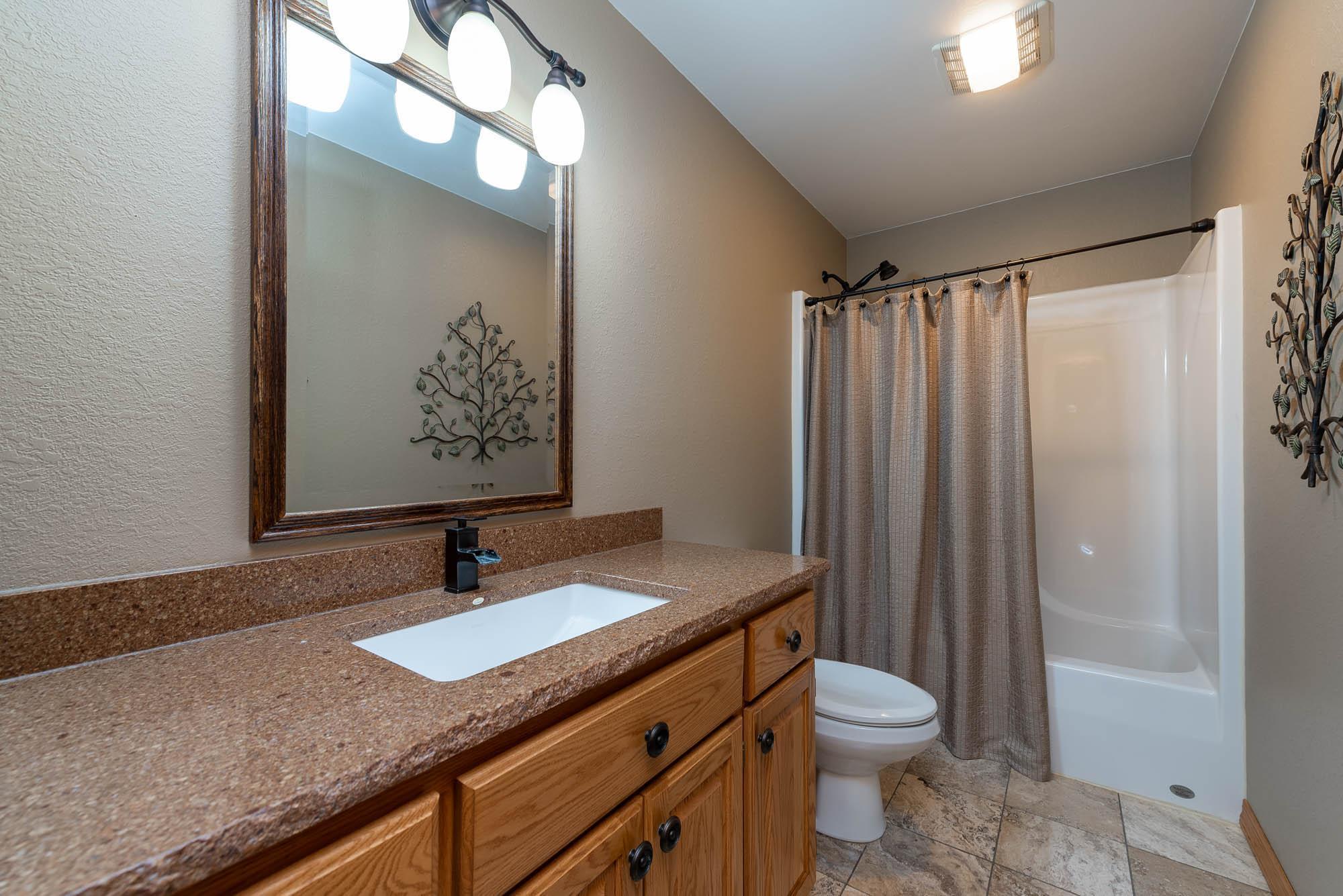 100 N Hill Drive, Mankato, Minnesota image 21