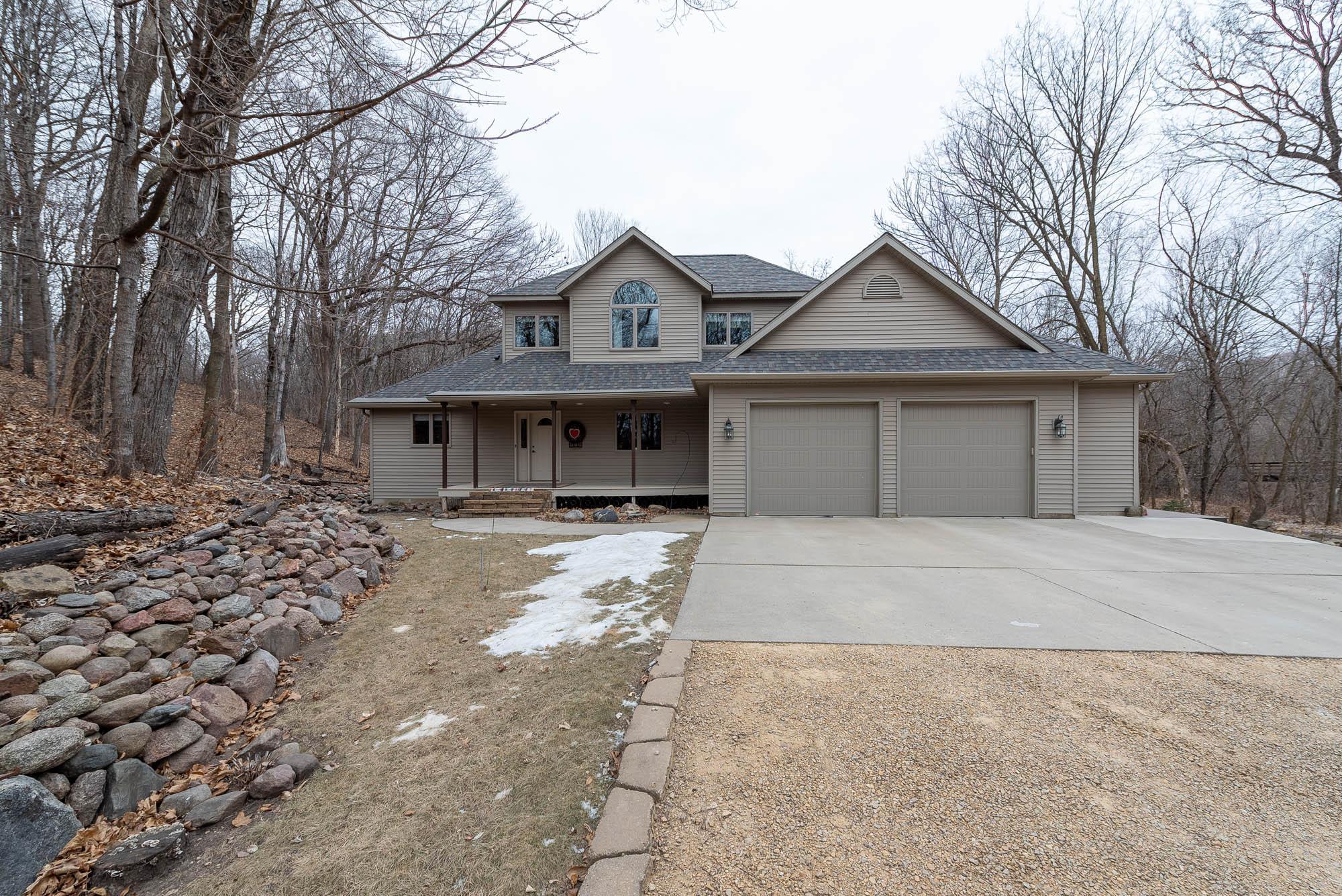 100 N Hill Drive, Mankato, Minnesota image 1