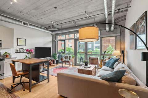 Condo For Rent - 748 3rd St St<br/> Minneapolis, MN 55401