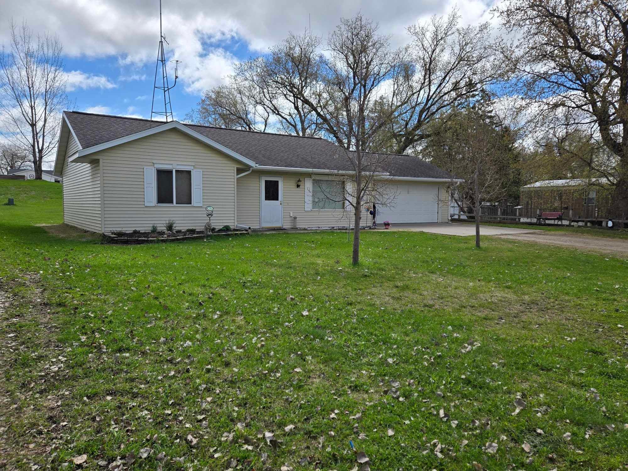 210 N Niggeler Street, Elizabeth, Minnesota image 2