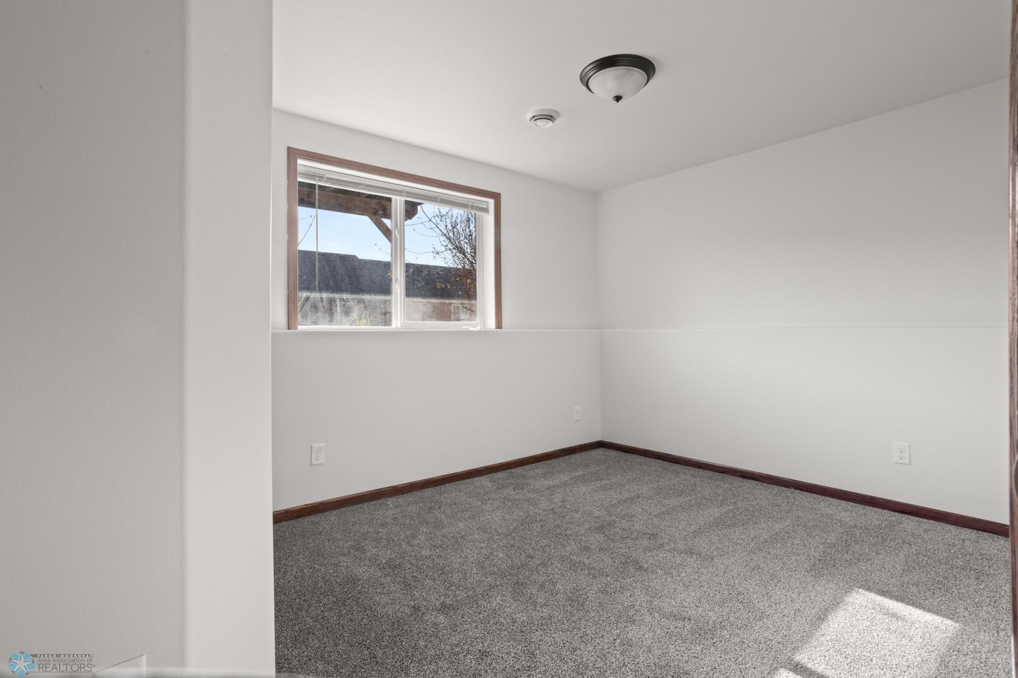 3175 6th Street, West Fargo, North Dakota image 24