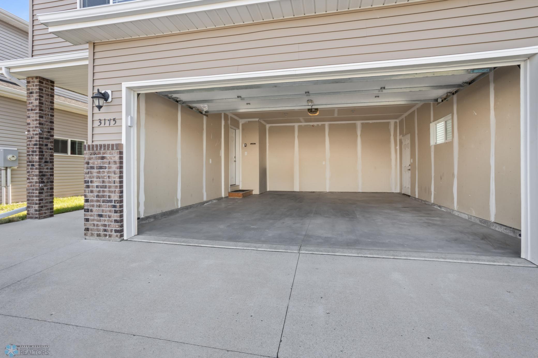 3175 6th Street, West Fargo, North Dakota image 27