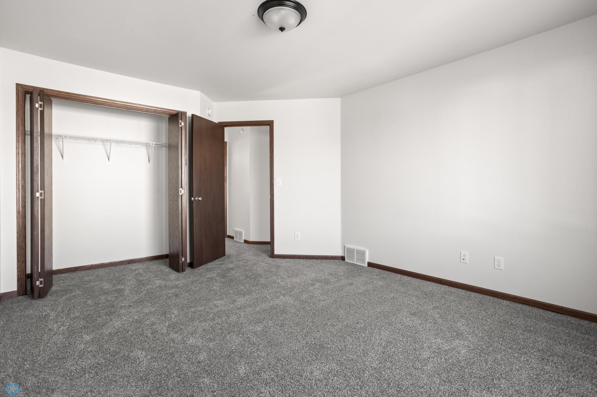 3175 6th Street, West Fargo, North Dakota image 12