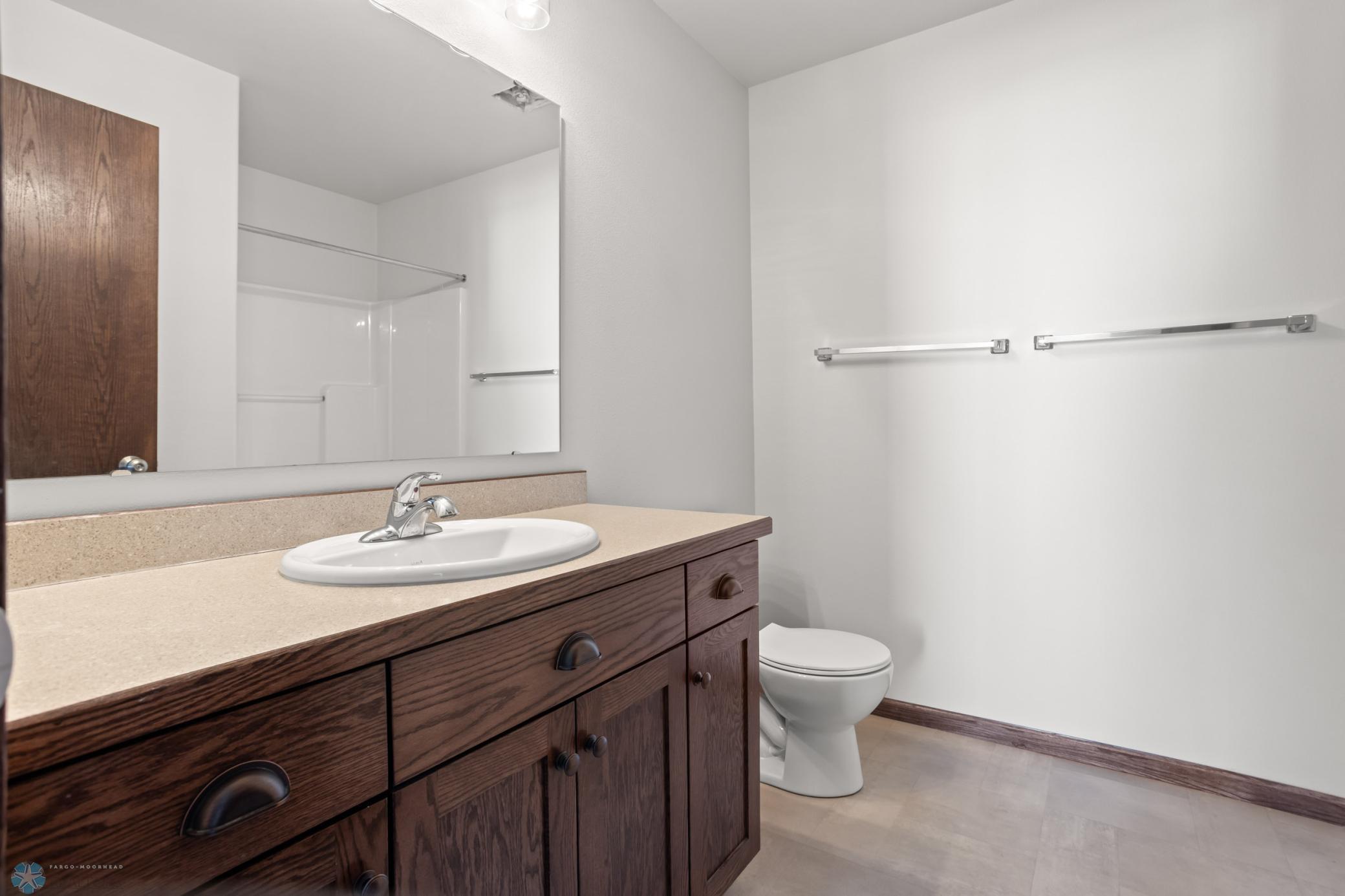 3175 6th Street, West Fargo, North Dakota image 16