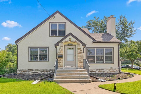 Apartment For Sale - 2001 Washington Street<br/> Hennepin County, Minneapolis, MN 55418