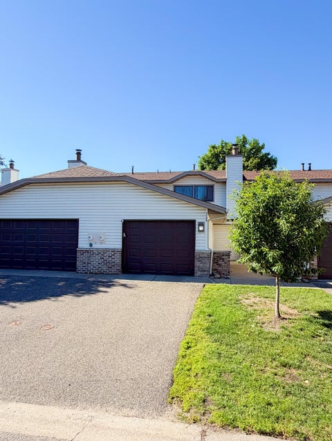 Townhouse For Sale - 1329 68th Lane<br/> Hennepin County, Minneapolis, MN 55430