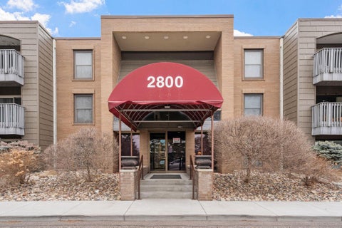 Condo For Sale - 2800 Hamline Avenue<br/> Roseville, MN 55113