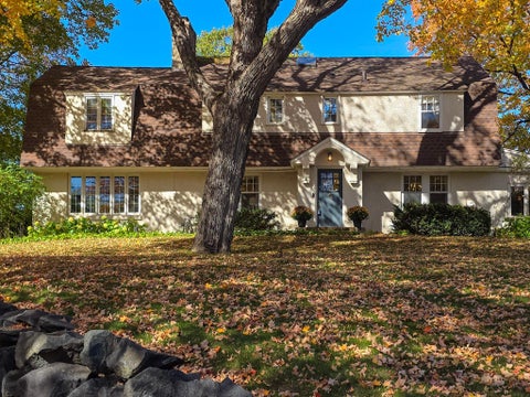 Homes For Sale - 435 Far Hill Road<br/> Wayzata, MN 55391