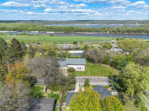 Homes For Sale - 1002 Terrace Lane<br/> Dakota County, South Saint Paul, MN 55075