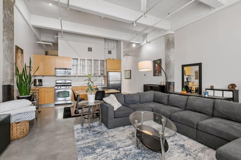 Condo For Rent - 700 Washington Avenue<br/> Minneapolis, MN 55401