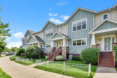 Townhouse For Sale - 1354 Phalen Boulevard<br/> Saint Paul, MN 55106