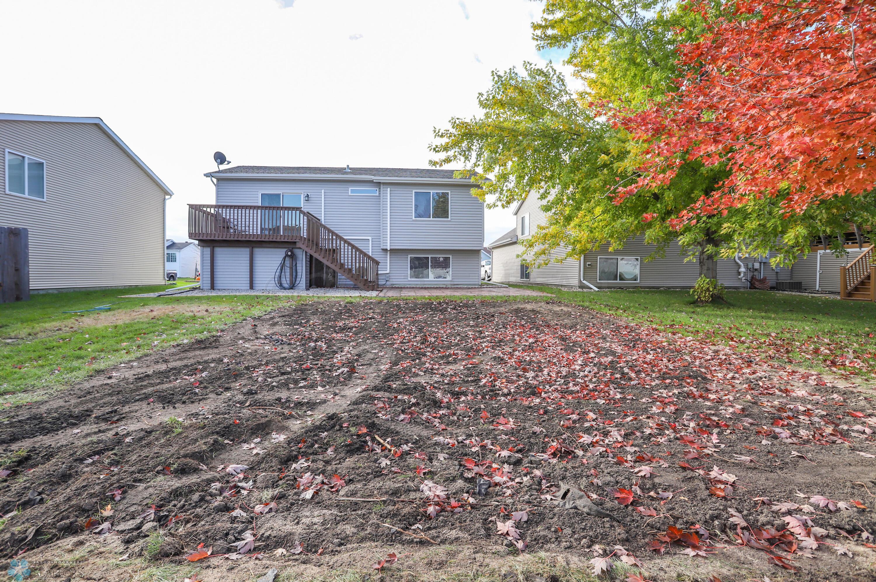 Fargo, North Dakota 58104, United States, 4 Bedrooms Bedrooms, ,2 BathroomsBathrooms,Residential,Pending,60040