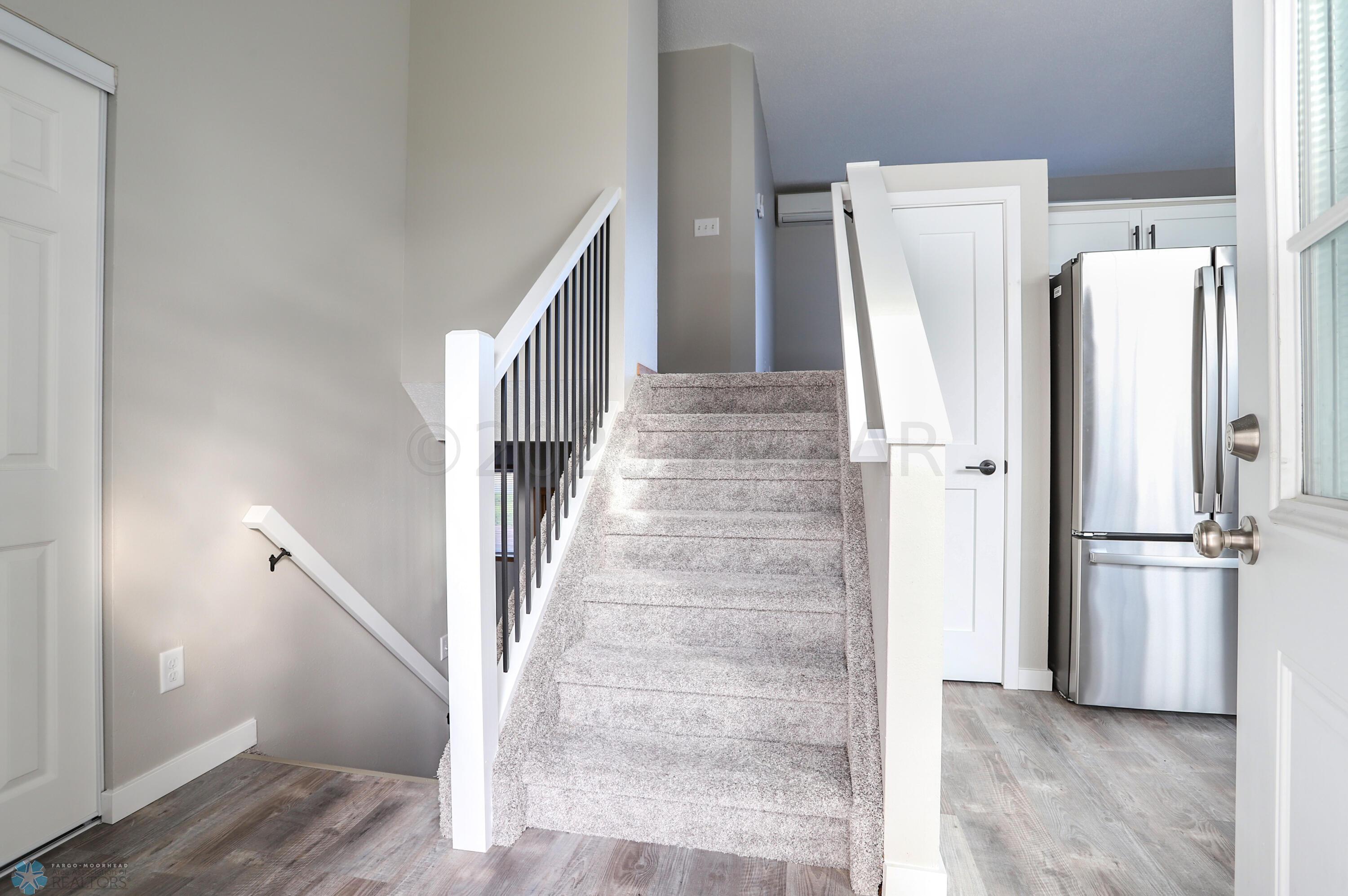 Fargo, North Dakota 58104, United States, 4 Bedrooms Bedrooms, ,2 BathroomsBathrooms,Residential,Pending,60040