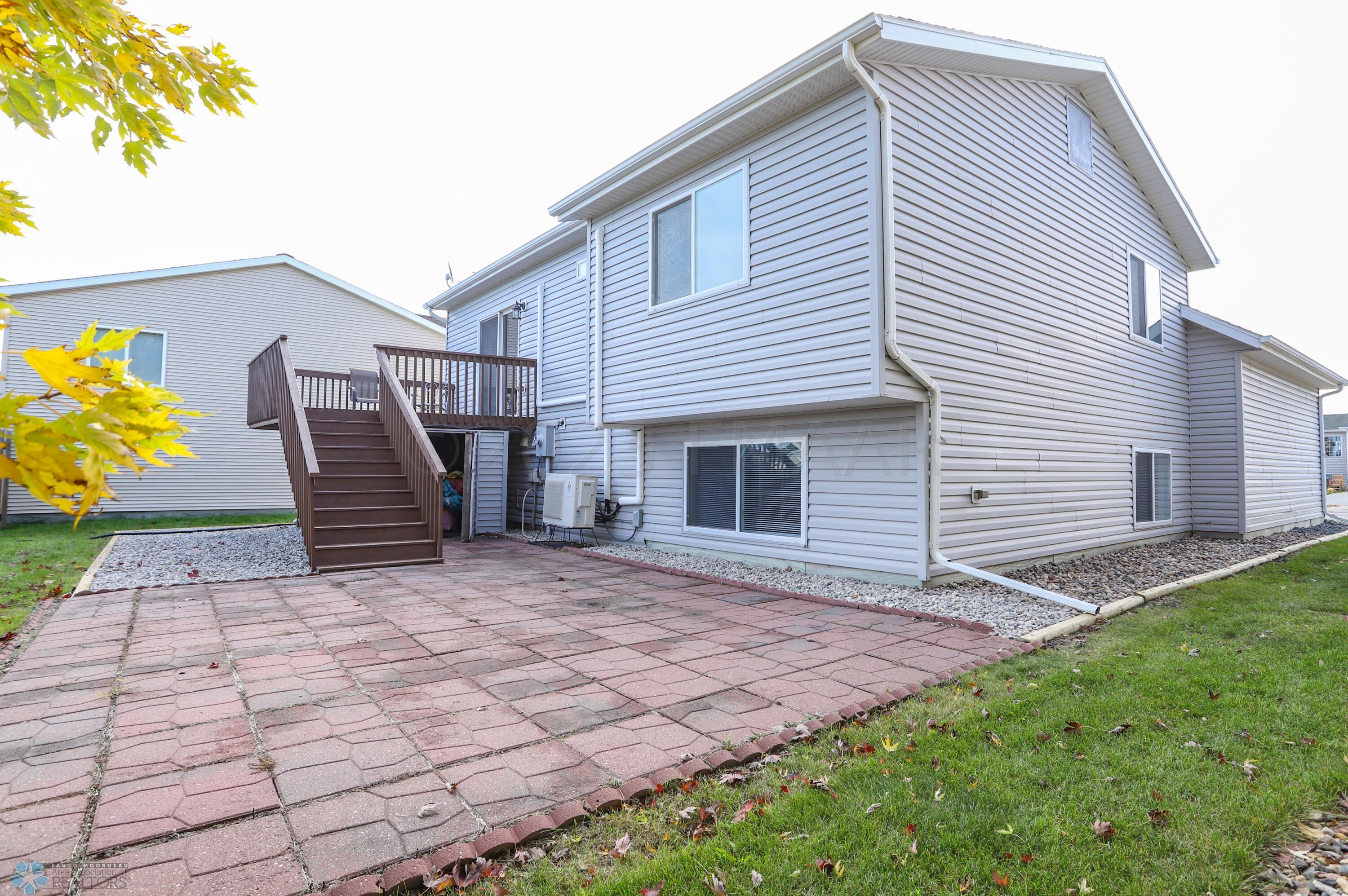 Fargo, North Dakota 58104, United States, 4 Bedrooms Bedrooms, ,2 BathroomsBathrooms,Residential,Pending,60040