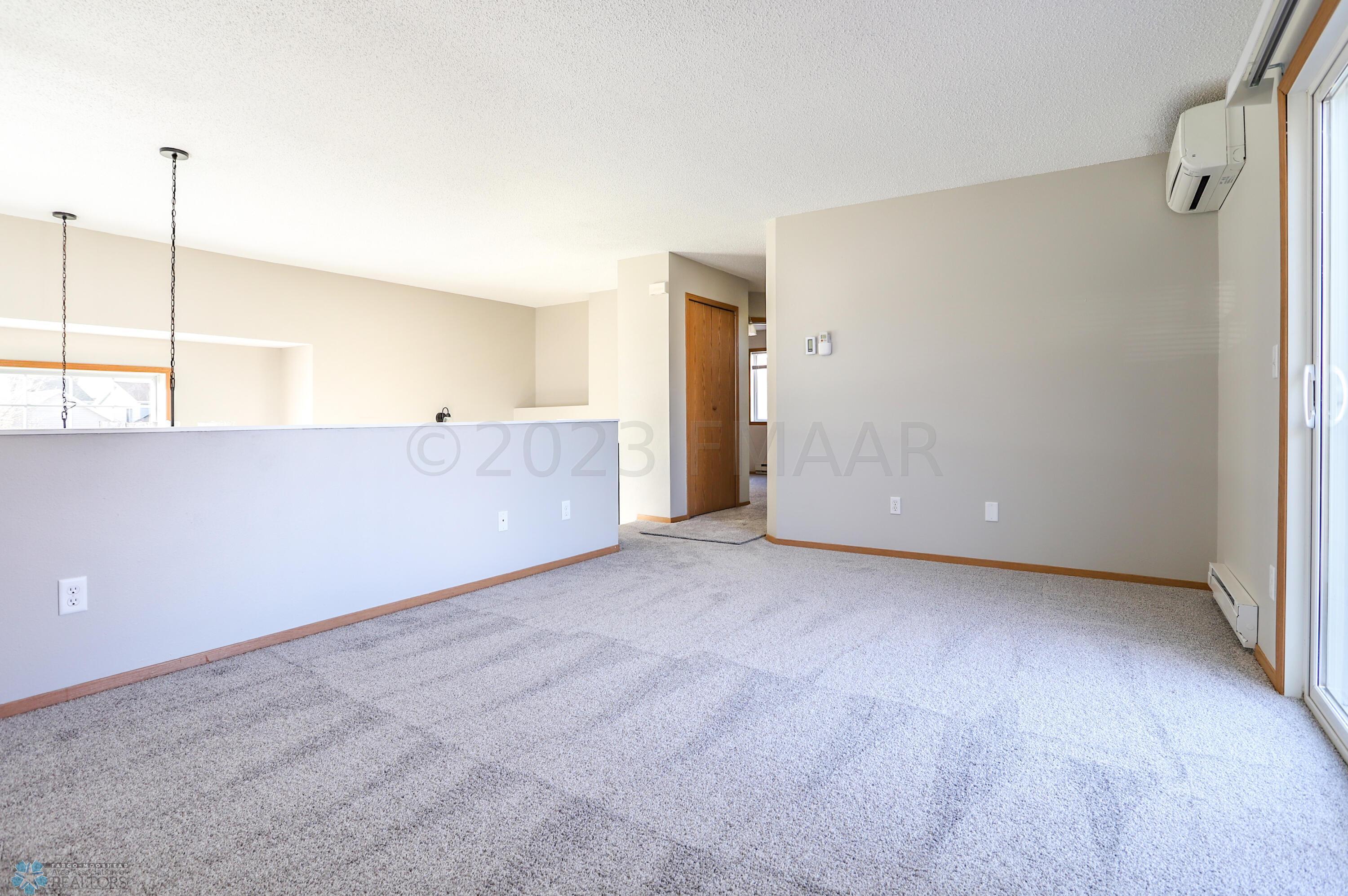 Fargo, North Dakota 58104, United States, 4 Bedrooms Bedrooms, ,2 BathroomsBathrooms,Residential,Pending,60040