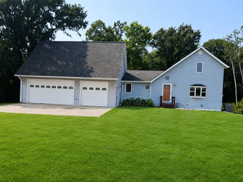 Homes For Sale - 3325 Lakewood Drive<br/> Otter Tail County, Fergus Falls, MN 56537