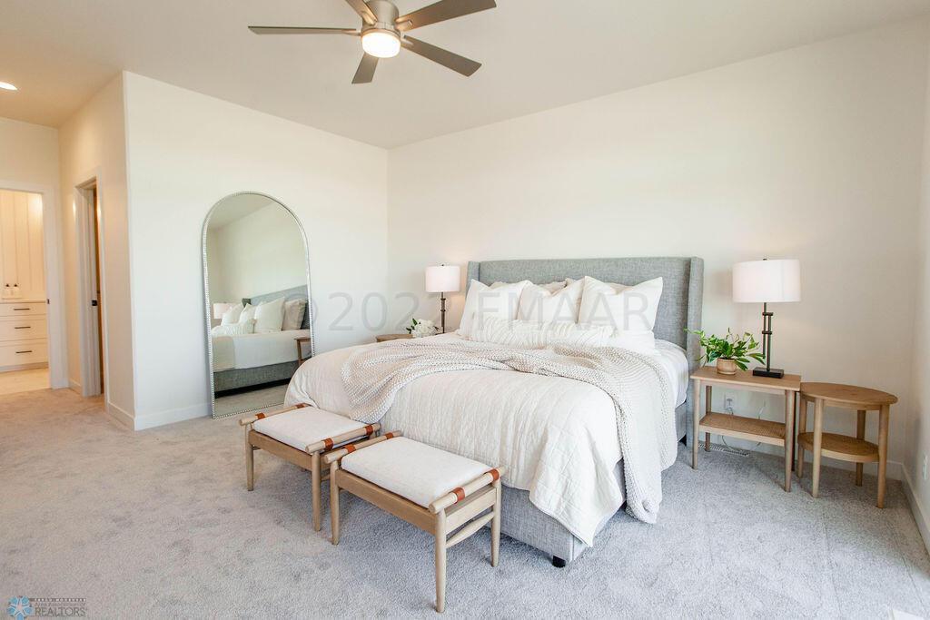 West Fargo, North Dakota 58078, United States, 3 Bedrooms Bedrooms, ,3 BathroomsBathrooms,Residential,Pending,60077