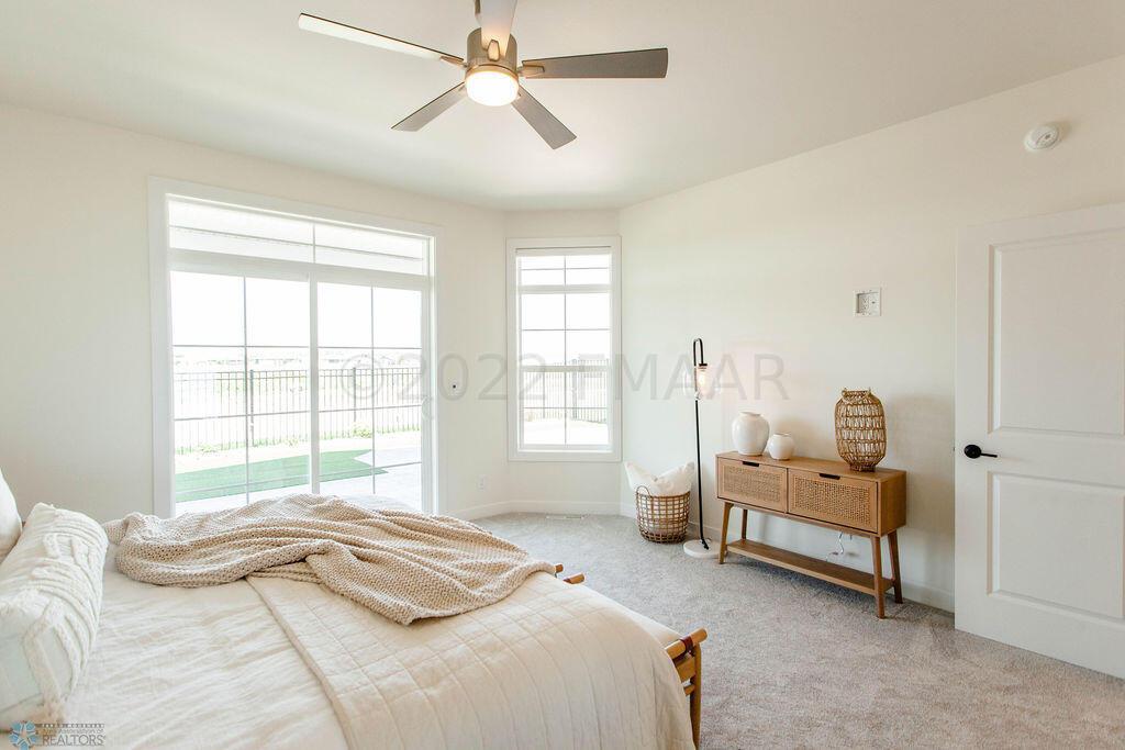 West Fargo, North Dakota 58078, United States, 3 Bedrooms Bedrooms, ,3 BathroomsBathrooms,Residential,Pending,60077