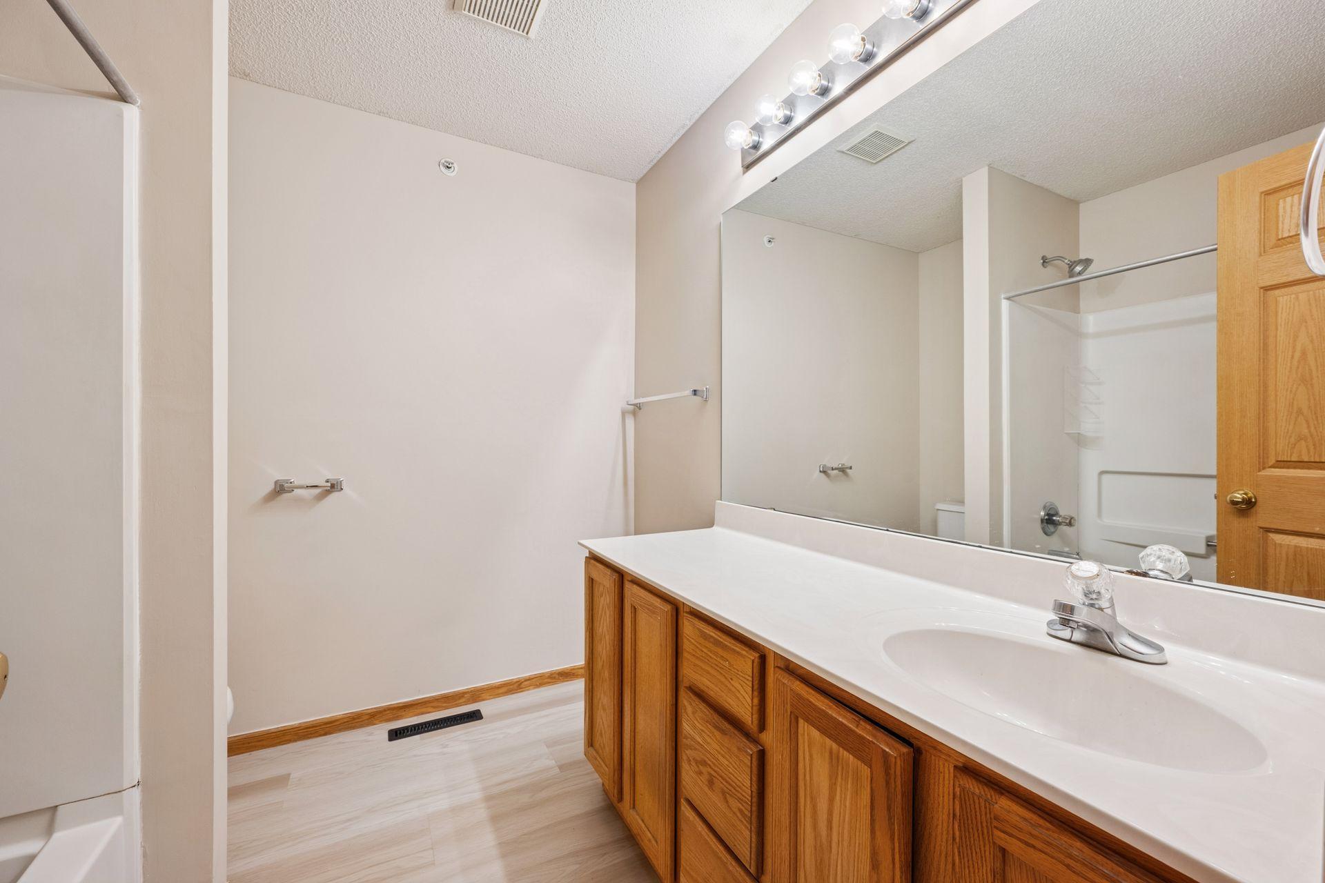 1068 109th Lane #708, Minneapolis, Minnesota image 19